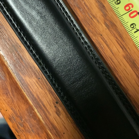 Dockers black leather belt 32-26 - Picture 3 of 5